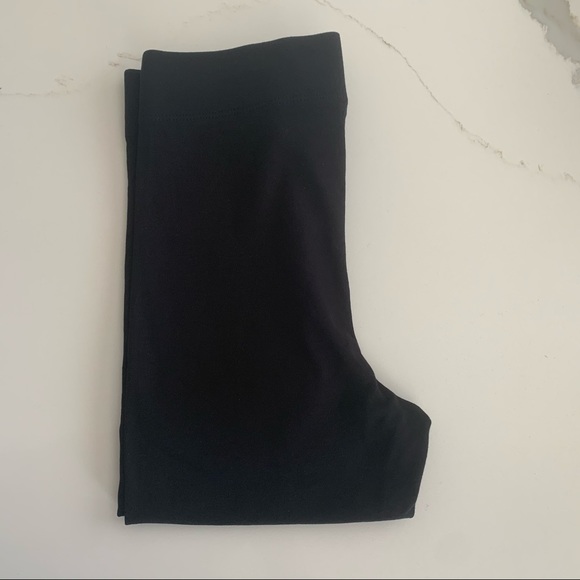 Forever 21 High Rise Black Leggings Size - S - Picture 2 of 5